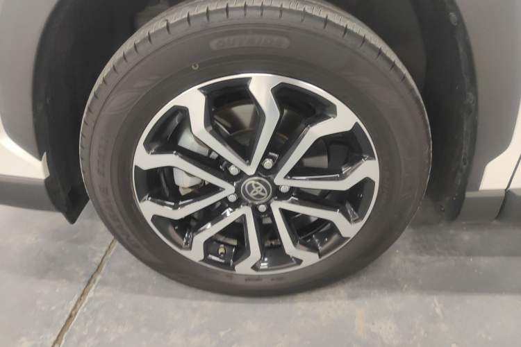 Used Toyota FRONTLANDER 2022 2.0L CVT Luxury Edition