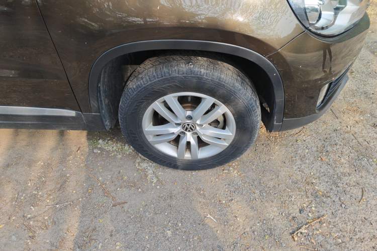 Used Volkswagen Tiguan 2016 300TSI Automatic Two-Wheel Drive Trend Edition Right Front Wheel Hub