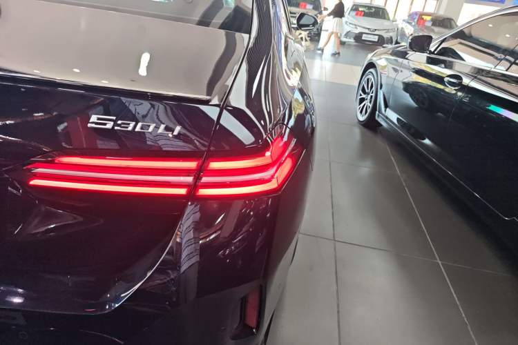 Used BMW 5 Series 2025 530Li Leading Model M Sport Package
