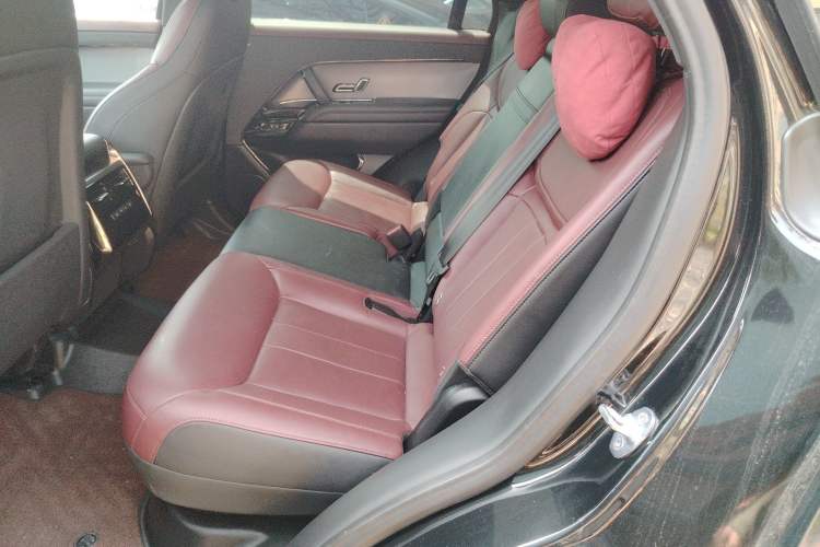 Used Land Rover Range Sport 2023 400PS Dynamic SE Left Rear Seat