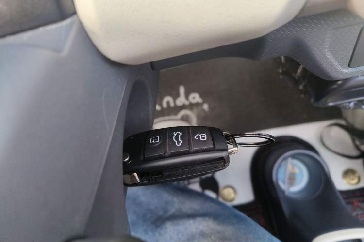 Used Chery QQ Ice Cream 2024 Edition Youth Version 205km Sundae
