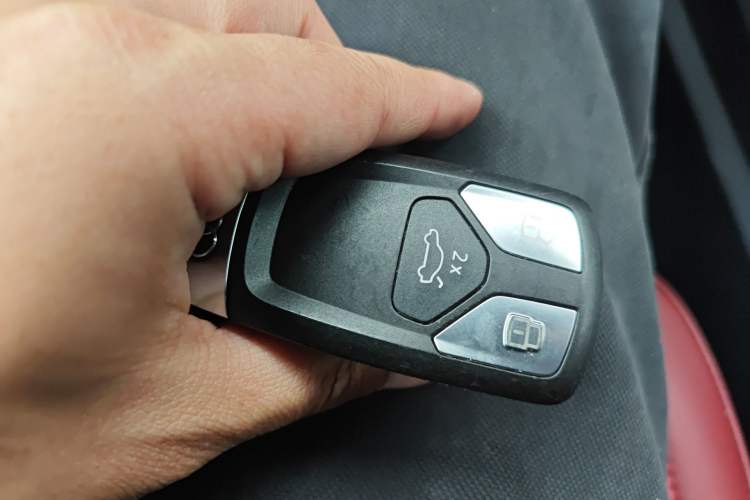 Used Audi A4L 2025 2 Million Units Enjoyment Version 40 TFSI Luxury Dynamic Edition Vehicle Key