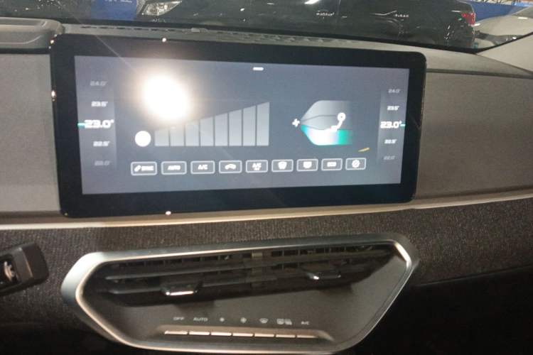 Used Geometry C 2022 Blueberry C400