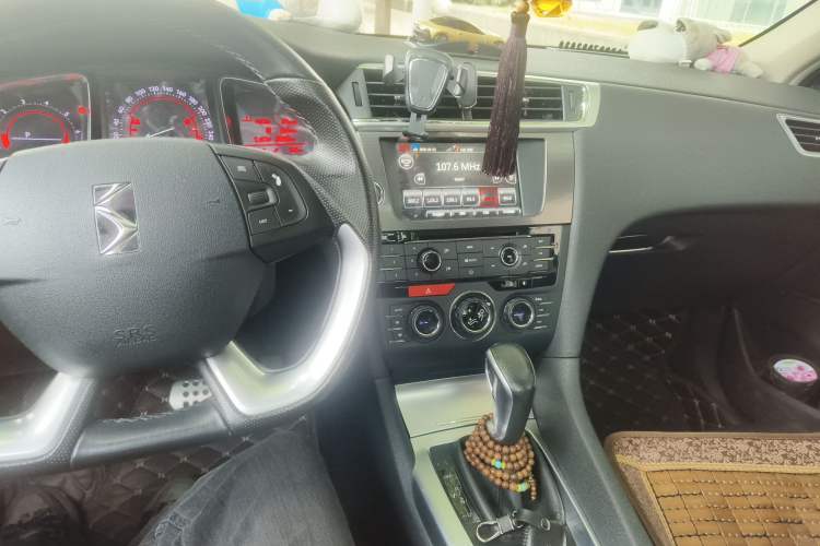 Used DS 6 2014 1.6T Luxury Edition THP200