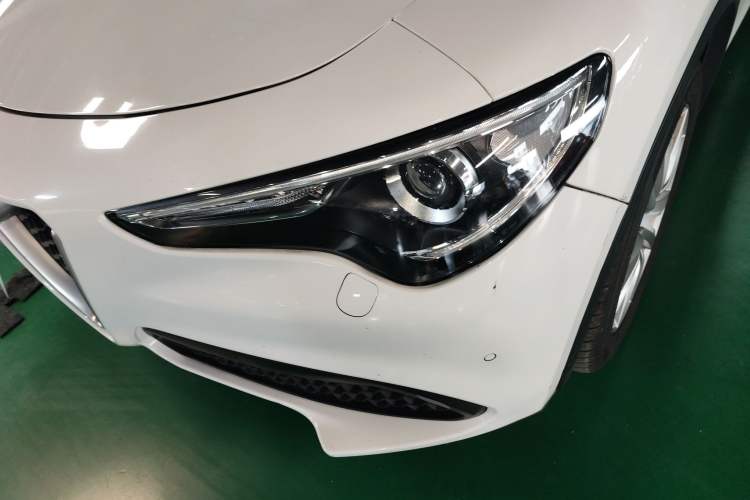 Used Alfa Romeo Stelvio 2017 2.0T 280HP Luxury Edition
