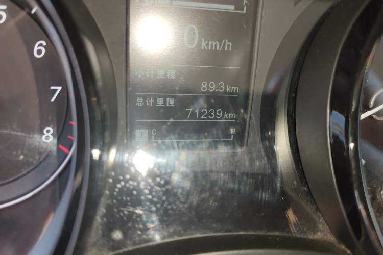 Used Wuling Hongguang PLUS 2019 1.5T Manual Comfort Version 7 Seats
