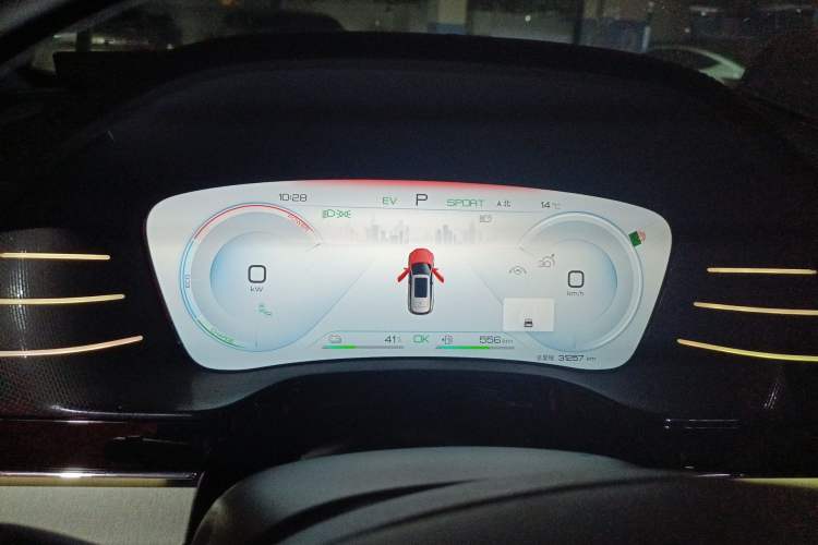 Used BYD Tang New Energy 2022 DM-p 215 km All-Wheel-Drive Deluxe Model Instrument Cluster