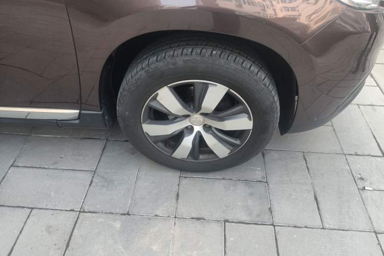 Used Peugeot 2008 2014 1.6L Automatic Excellence Edition
