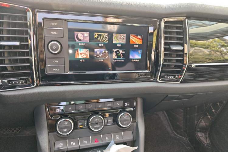 Used Skoda Kodiaq 2019 Facelifted TSI330 5-Seater Two-Wheel-Drive Luxury Enjoyment Edition China VI Standard