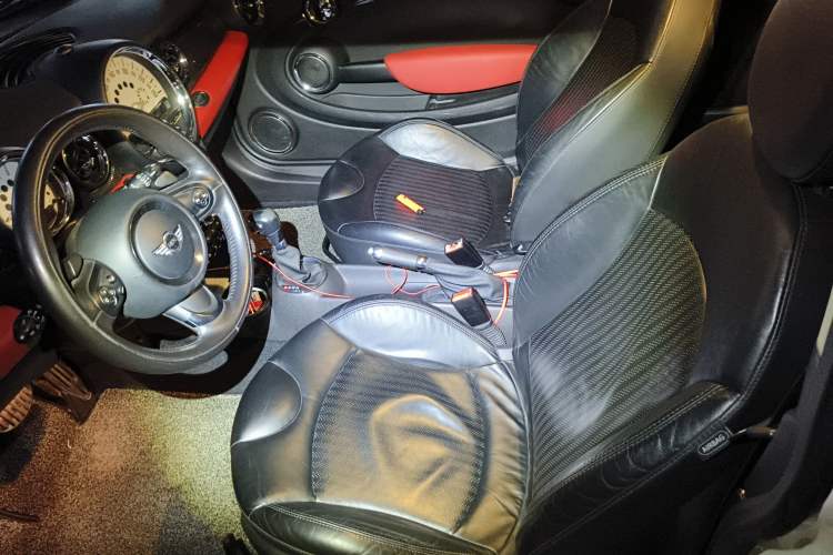 Used MINI 2011 1.6T COOPER S
