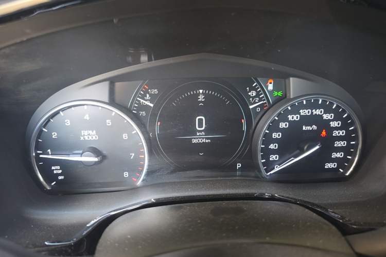 Used Cadillac XT5 2018 25T Luxury Model
