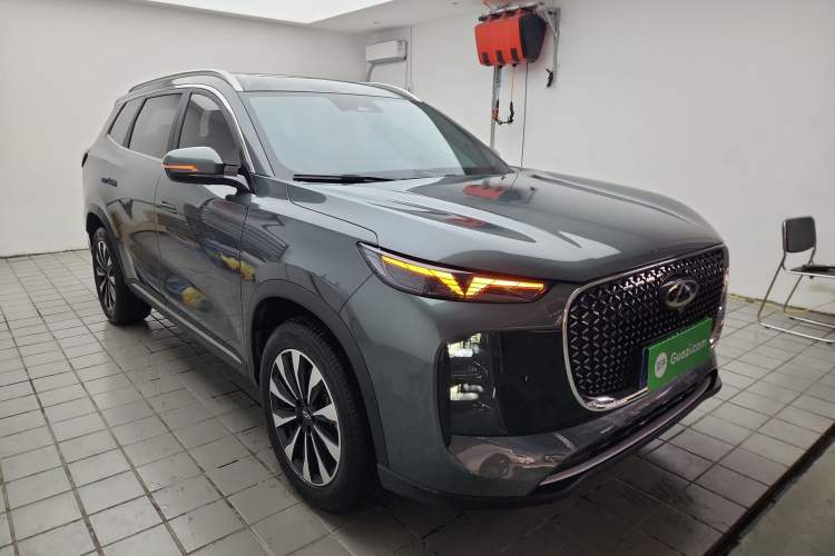 Used Chery Tiggo 8 PLUS 2025 290TGDI DCT Prestige 5-Seater Front Right 45 Deg