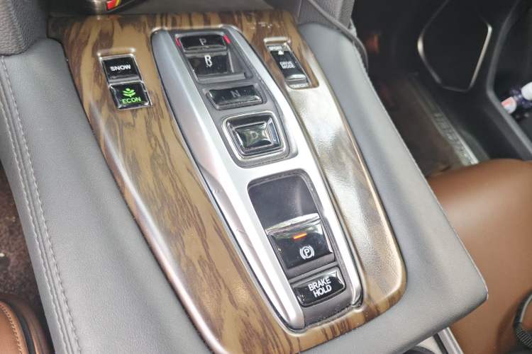 Used Honda UR-V 2017 370TURBO Four-Wheel Drive Prestige Edition China V Gear Lever