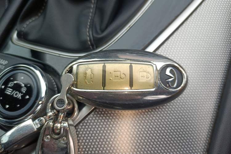 Used Infiniti Q50L 2018 2.0T Enjoyment Version China V Standard
