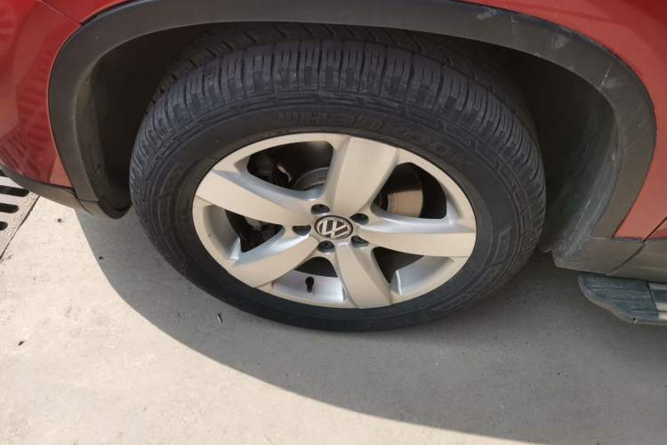 Used Volkswagen Tiguan 2013 1.8 TSI Automatic Two-Wheel Drive Comfort Edition Left Front Wheel Hub