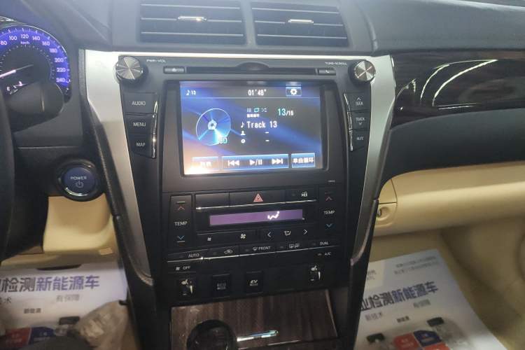 Used Toyota Camry 2015 Dual-Engine 2.5 HG Luxury Navigation Edition