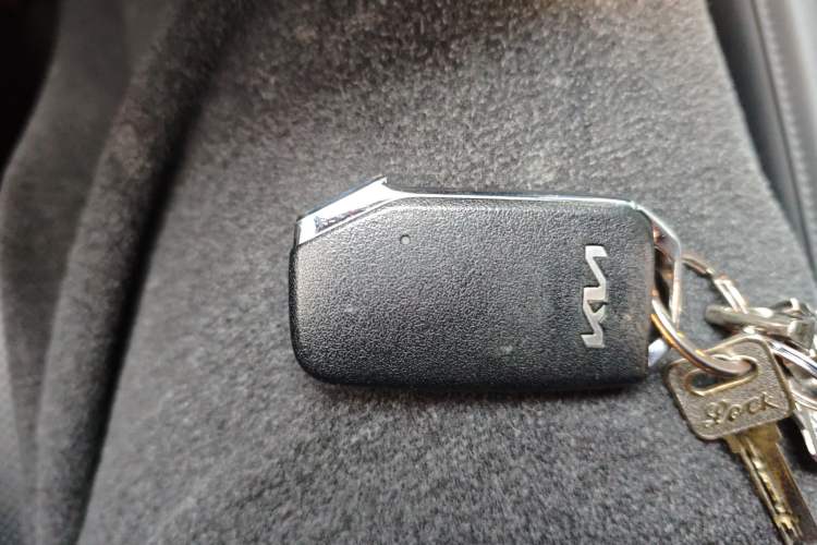 Used Kia Sportage (Chinese Domestic Model) 2023 2.0T Two-Wheel Drive Flagship Edition
