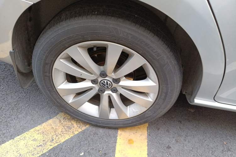 Used Volkswagen Bora 2012 1.6L Automatic Fashion Value Edition