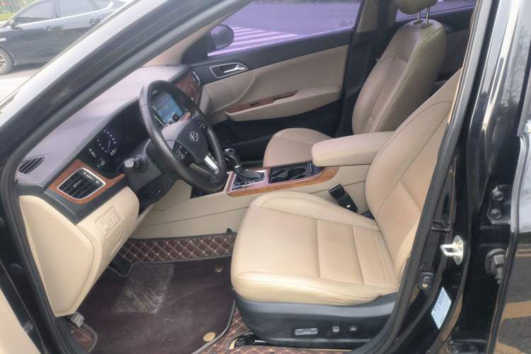 Used Hyundai Mistra 2014 1.8L Automatic Deluxe DLX Model Left Front Seat