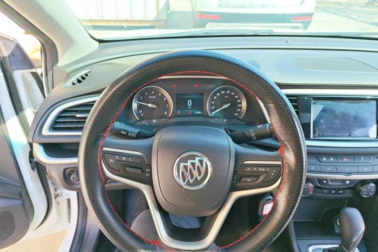 Used Buick GT 2021 Revised Version Flagship 1.5L Automatic Elite Edition Steering Wheel
