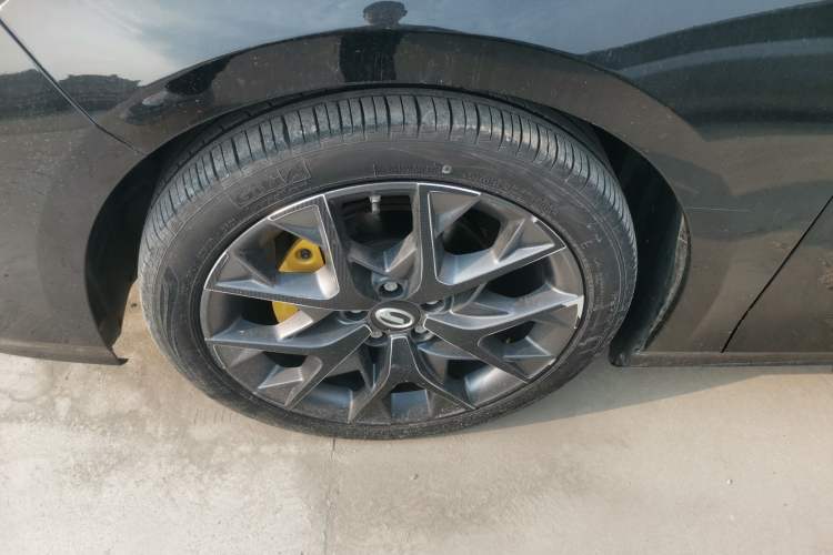 Used GAC Trumpchi EMPOW 2021 270T DCT J16 Version Exterior 4