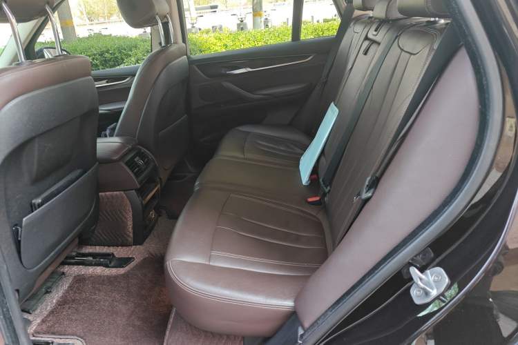 Used BMW X5 2018 xDrive28i Left Rear Seat