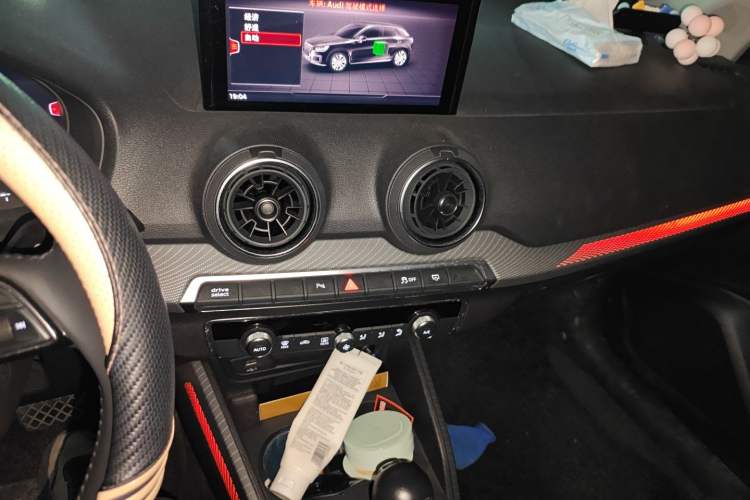 Used Audi Q2L e-tron 2019 Q2L e-tron Pure Electric Smart Style Audio And AC Panel