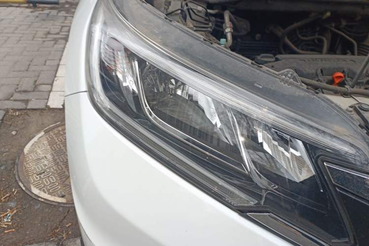 Used Honda CR-V 2015 2.0L two-wheel drive urban version