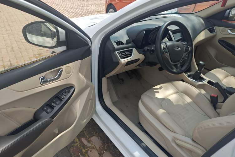 Used Chery Arrizo 7 2015 1.6L Manual ZhiShang Edition
