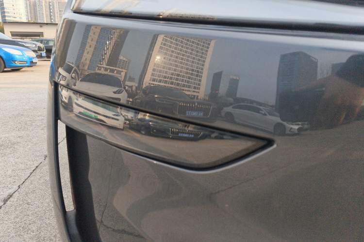 Used Tesla Model Y 2025 Long-Range All-Wheel Drive First Edition
