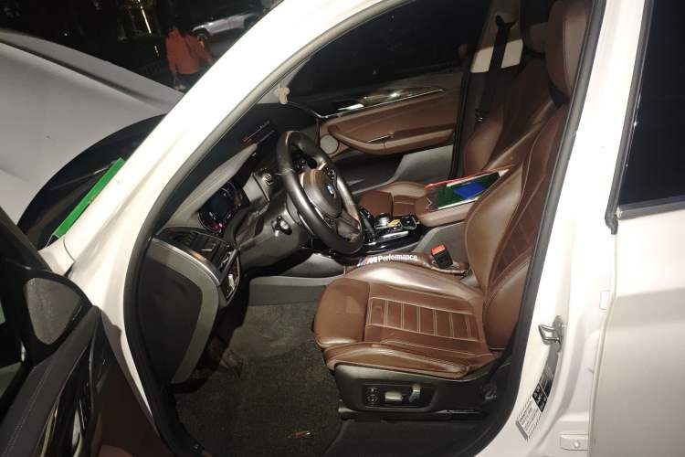 Used BMW X3 2020 xDrive30i Luxury Model with M Sport Package
