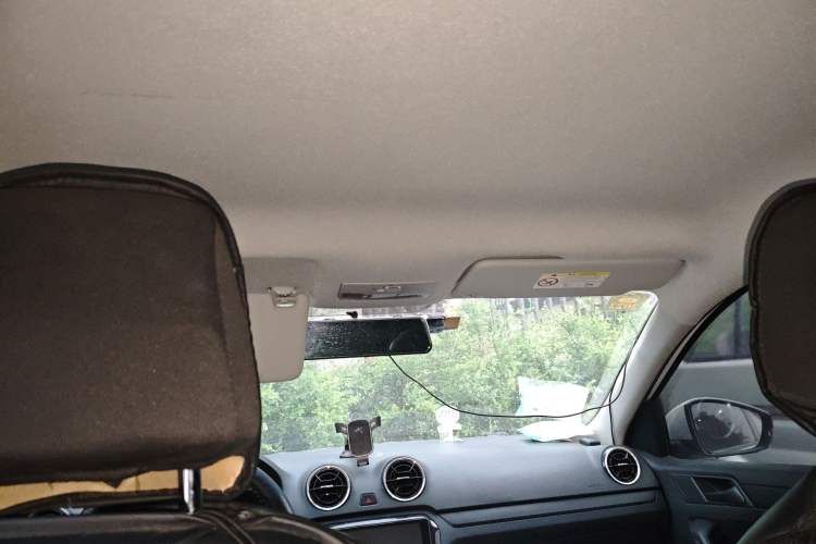 Used Volkswagen Jetta 2019 Dream Edition 1.4L Manual Fashion Version
