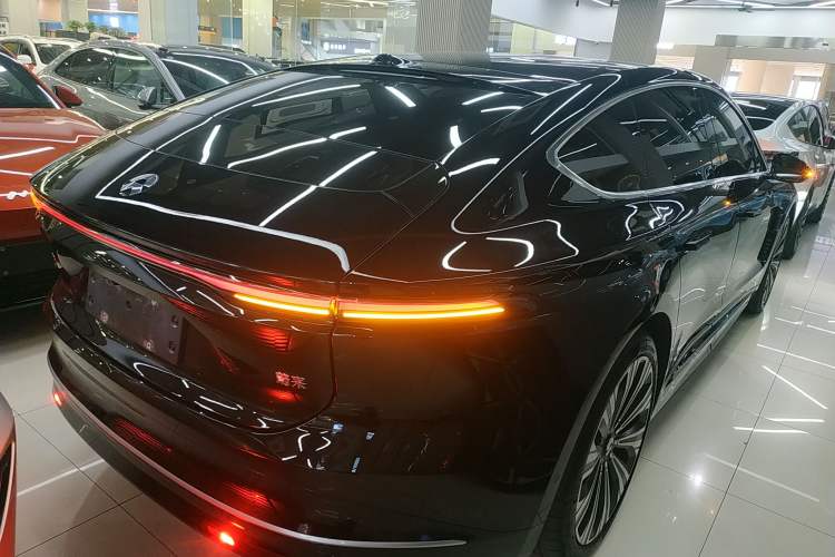 Used Nio ET9 2025 100kWh Signature Edition
