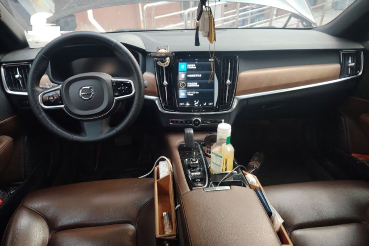 Used Volvo S90 New Energy 2021 T8 eDrive Hybrid Zhiyi Luxury Edition Center Console