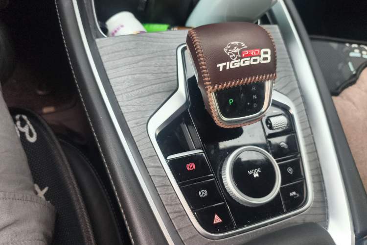 Used Chery Tiggo 8 PRO 2024 Champion Edition 290T Two-Wheel Drive Shining Version 7 Seats Gear Lever