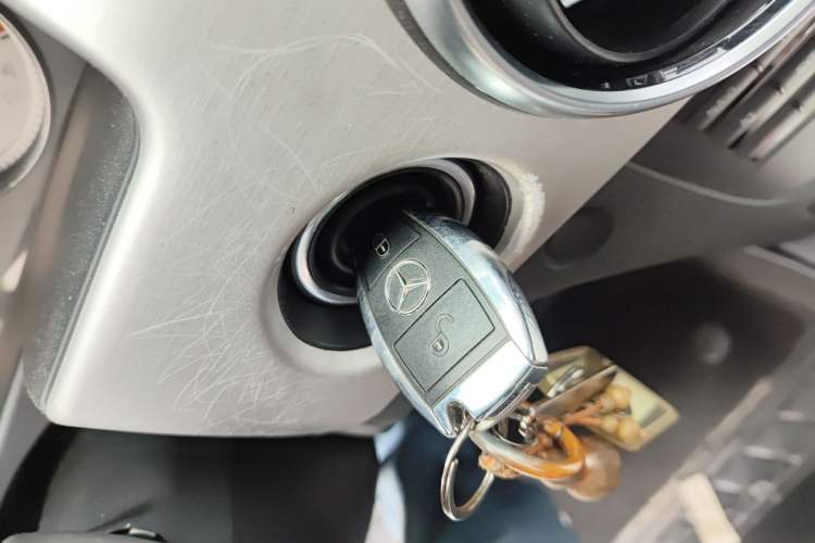 Used Mercedes-Benz GLK-Class 2015 GLK 260 4MATIC Dynamic Edition Ultimate Version Vehicle Key