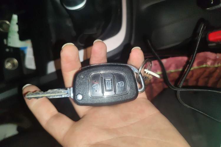 Used Hyundai Elantra (6th Generation / Lingdong) 2016 1.6L Manual ZhiXuan·Youth Edition
