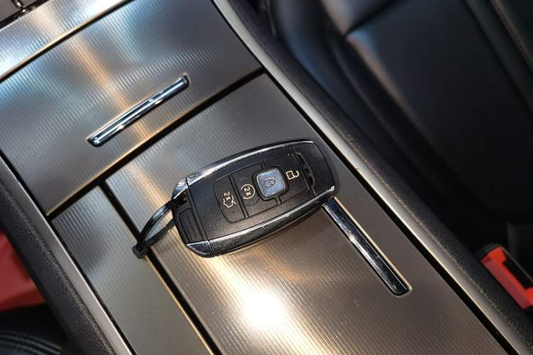 Used Lincoln MKZ 2019 2.0T Luxury Edition China VI
