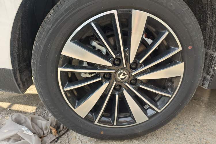 Used Changan Eado PHEV 2025 Smart New Blue Whale 145KM Battleship Edition
