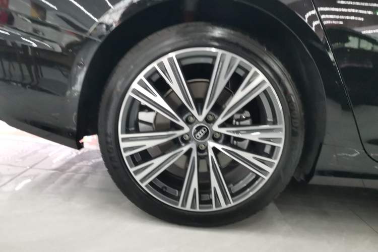 Used Audi A6L 2025 Restyled 45 TFSI quattro Prestige Dynamic Edition