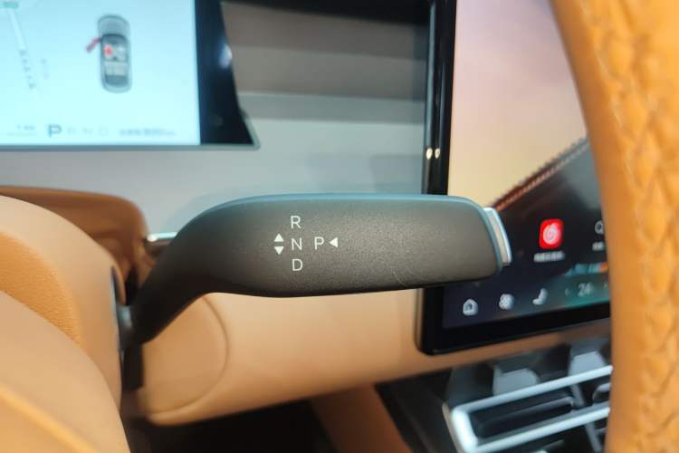 Used BYD Han L 2025 EV Four-Wheel Drive LiDAR Flagship Model
