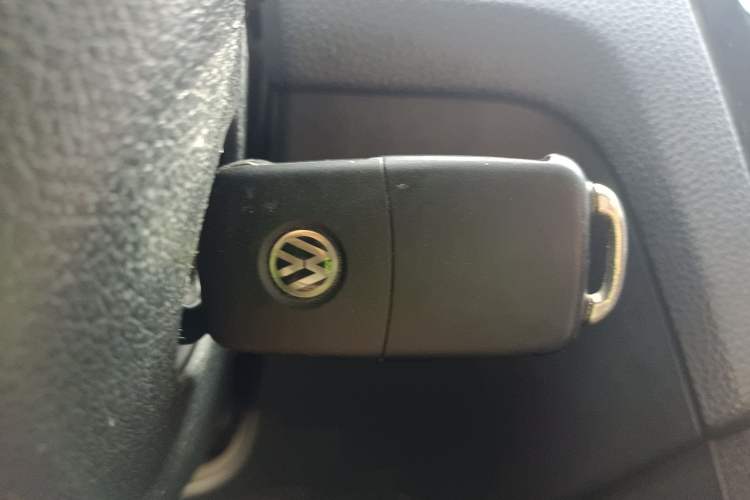 Used Volkswagen Santana 2015 1.6L Manual Comfort Edition Vehicle Key