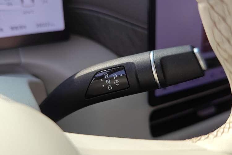 Used Wey Gaoshan 2025 Four-Wheel Drive Alpine 8 Gear Lever