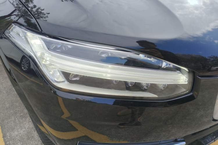 Used Volvo XC90 2019 T6 Zhiyi Edition 7-Seater China V Emission Standard
