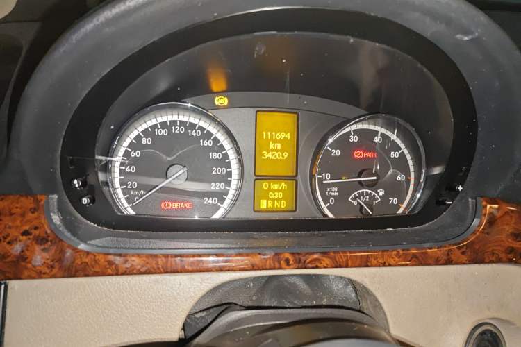 Used Mercedes-Benz Viano 2010 2.5L Prestige Edition