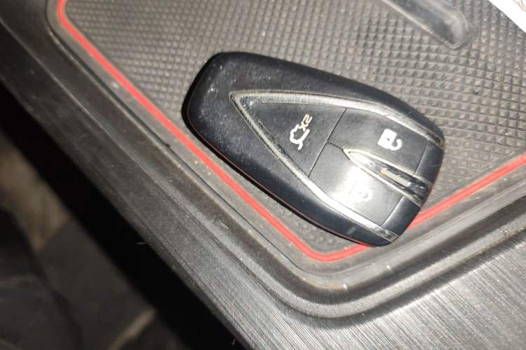 Used CHANGAN UNI-T 2020 1.5T Prestige Version
