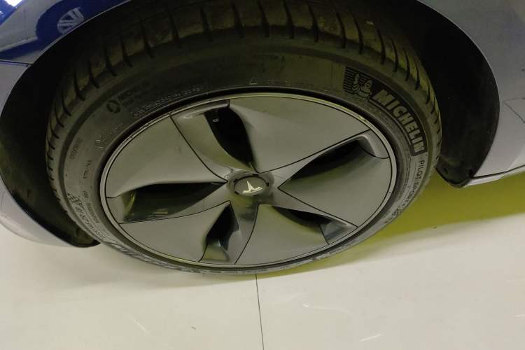 Used Tesla Model 3 (Import) 2019 Standard Range Rear-Wheel Drive Upgraded Version (60 kWh)