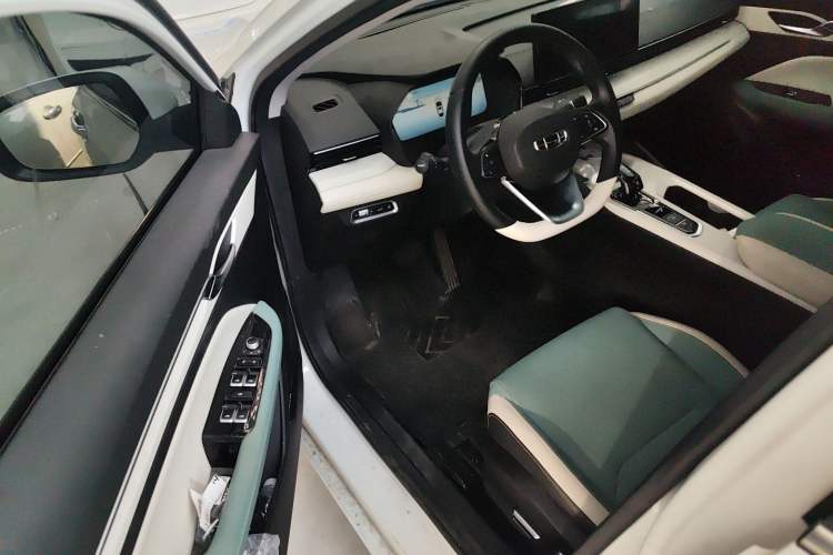 Used Geely Auto Emgrand L HiP 2022 1.5TD-DHT Pro 100KM Super Rui Driver Seat