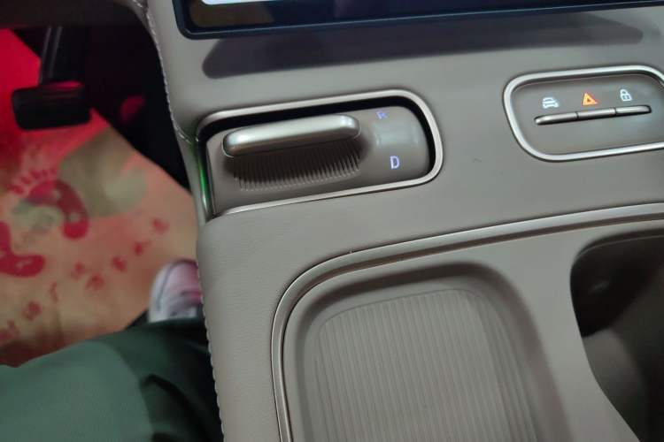 Used Nio ES6 2024 75 kWh Gear Lever