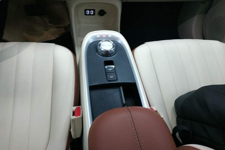 Used ORA Good Cat 2021 400km Standard Range Venus Edition Lithium Iron Phosphate Gear Lever